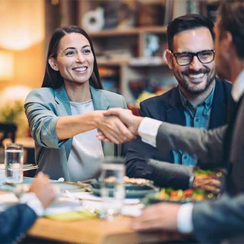 Discoteca per festa diciottesimo 18 anni, compleanni, feste di laurea, eventi aziendali e privati, addio nubilato e celibato a Milano zona Cetosa | Immagine cene eventi aziendali