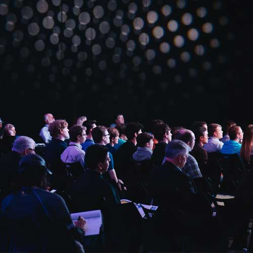 Discoteca per festa diciottesimo 18 anni, compleanni, feste di laurea, eventi aziendali e privati, addio nubilato e celibato a Milano zona Cetosa | Immagine congressi eventi aziendali