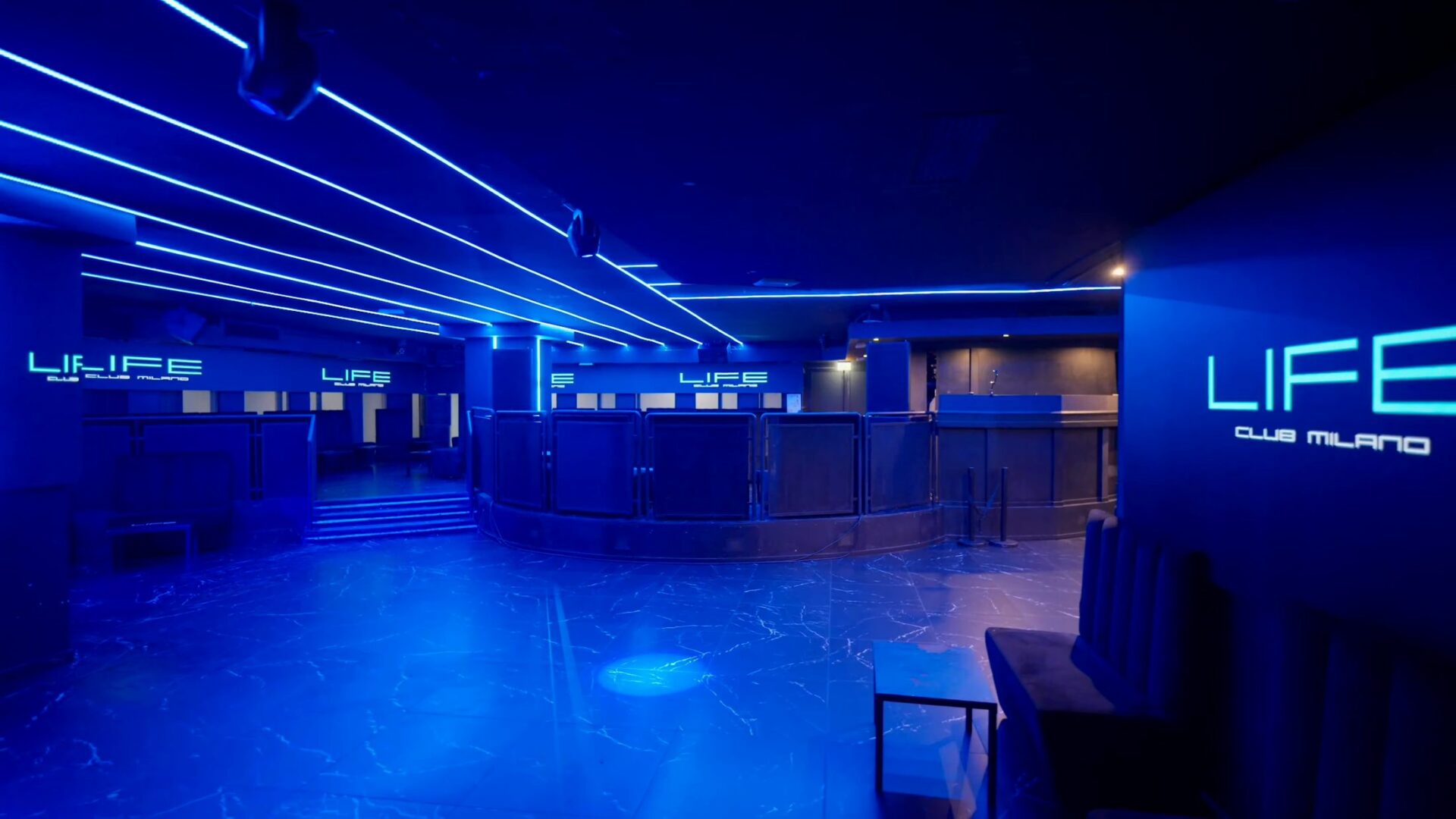 Come funziona la festa di 18 anni al Life Club Milano